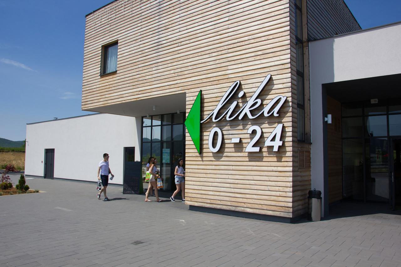 Hotel Lika Sjever Brinje Bagian luar foto